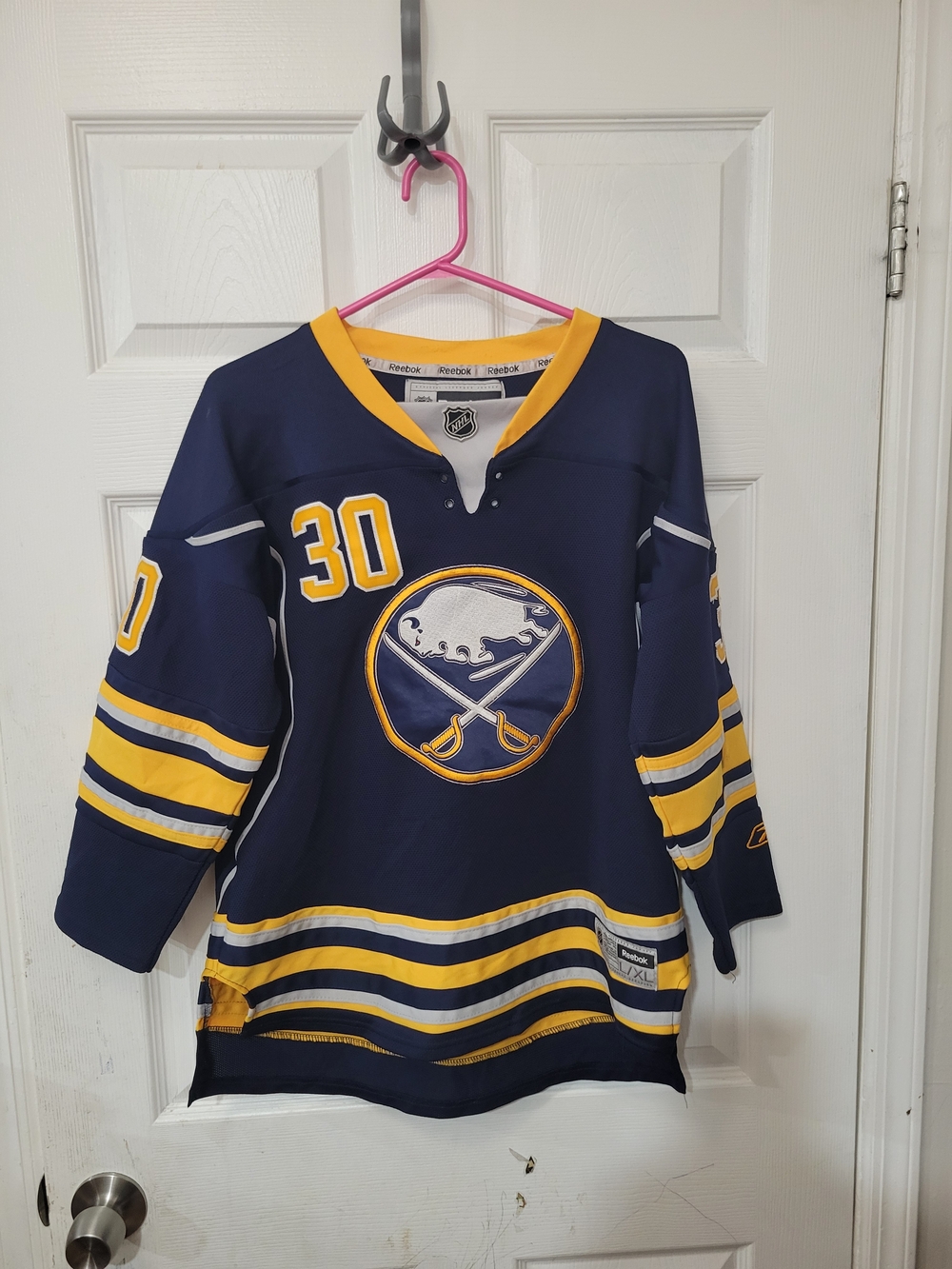 Womans Reebok Buffalo Sabres jersey